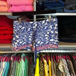 Loft blue/white print 4” shorts size XXS